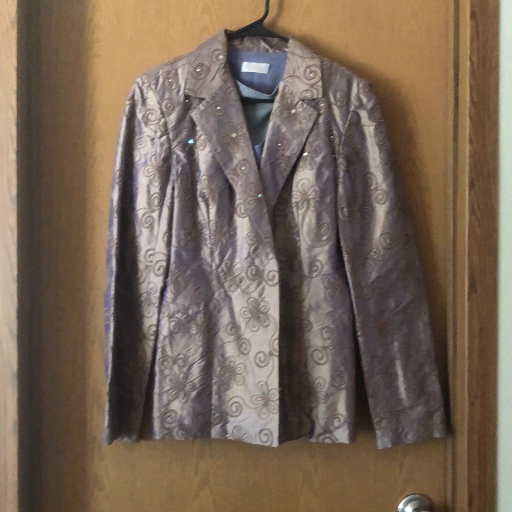 Purple blazer with matching Under shirt